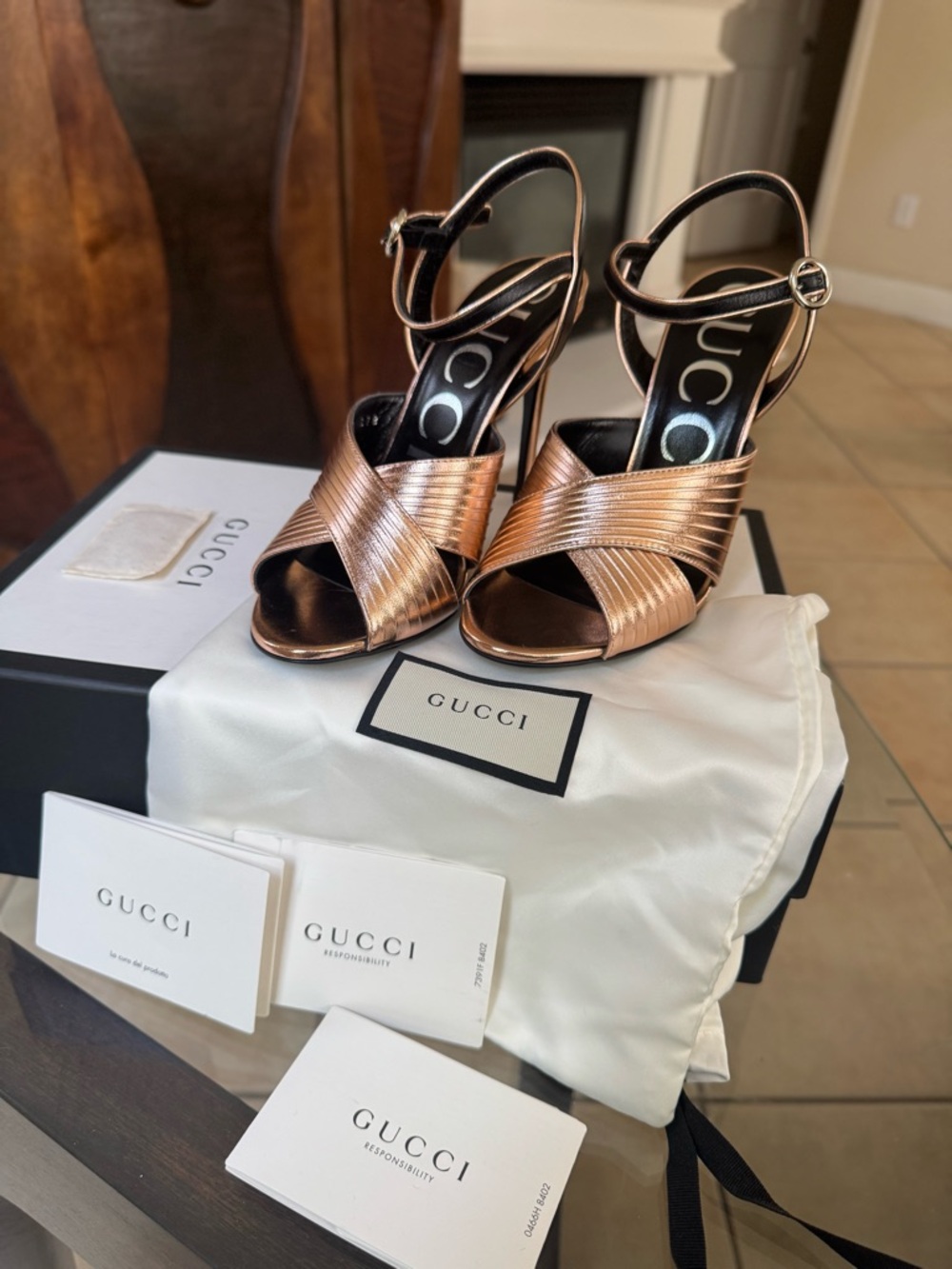 BRAND NEW Gucci Rose Gold Leather Heels